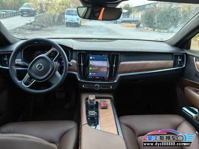 24年沃尔沃S90轿车抵押车出售