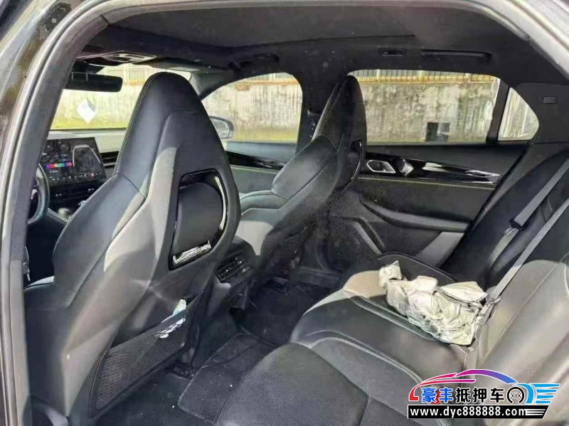 23年领克03轿车抵押车出售