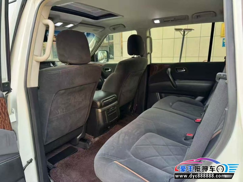 17年日产途乐轿车抵押车出售