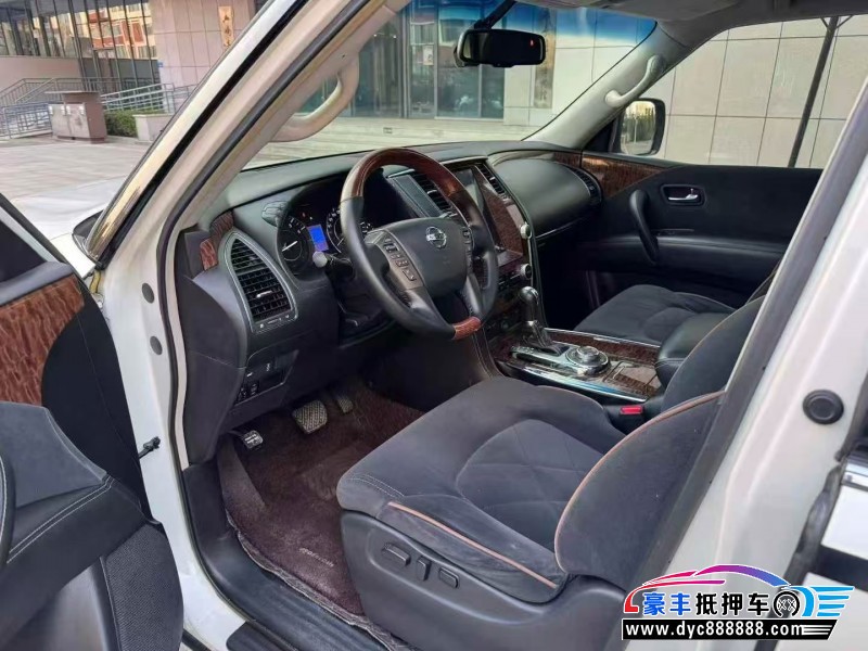 17年日产途乐轿车抵押车出售