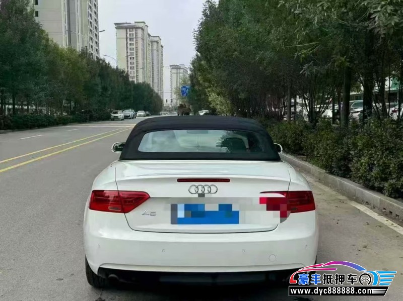 13年奥迪A5轿车抵押车出售