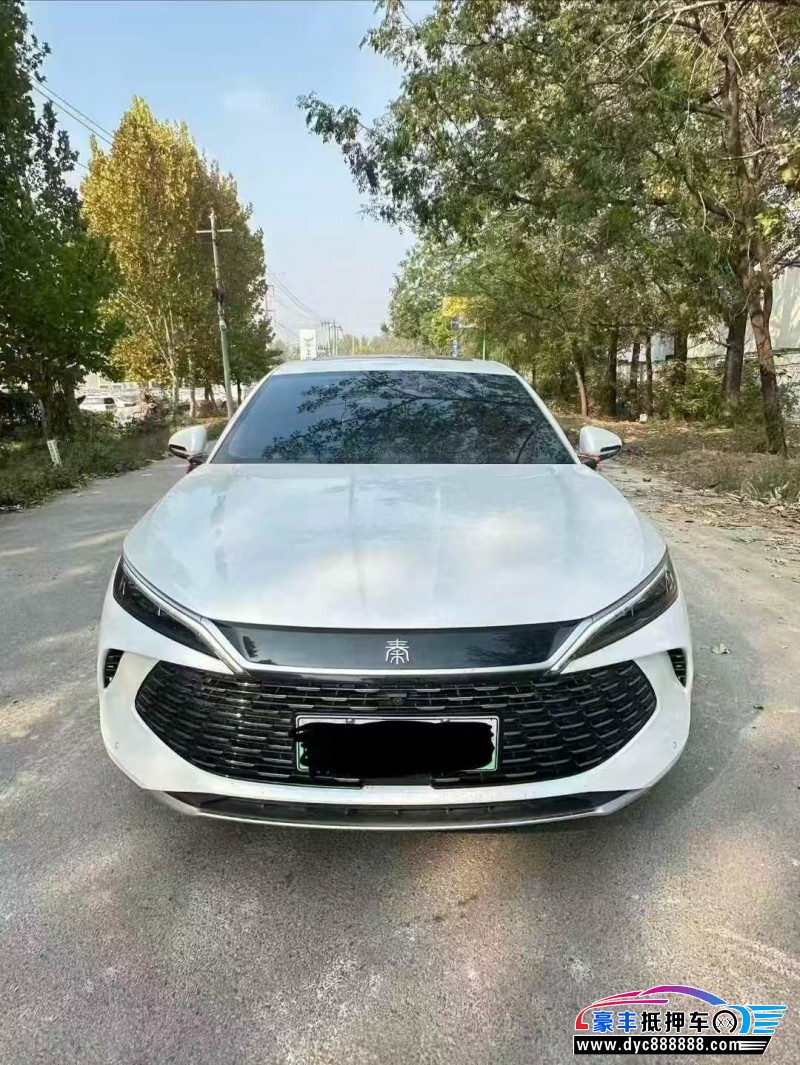 25年比亚迪秦轿车抵押车出售