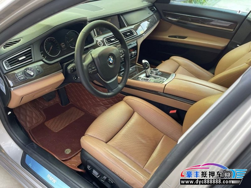 14年宝马7系轿车抵押车出售
