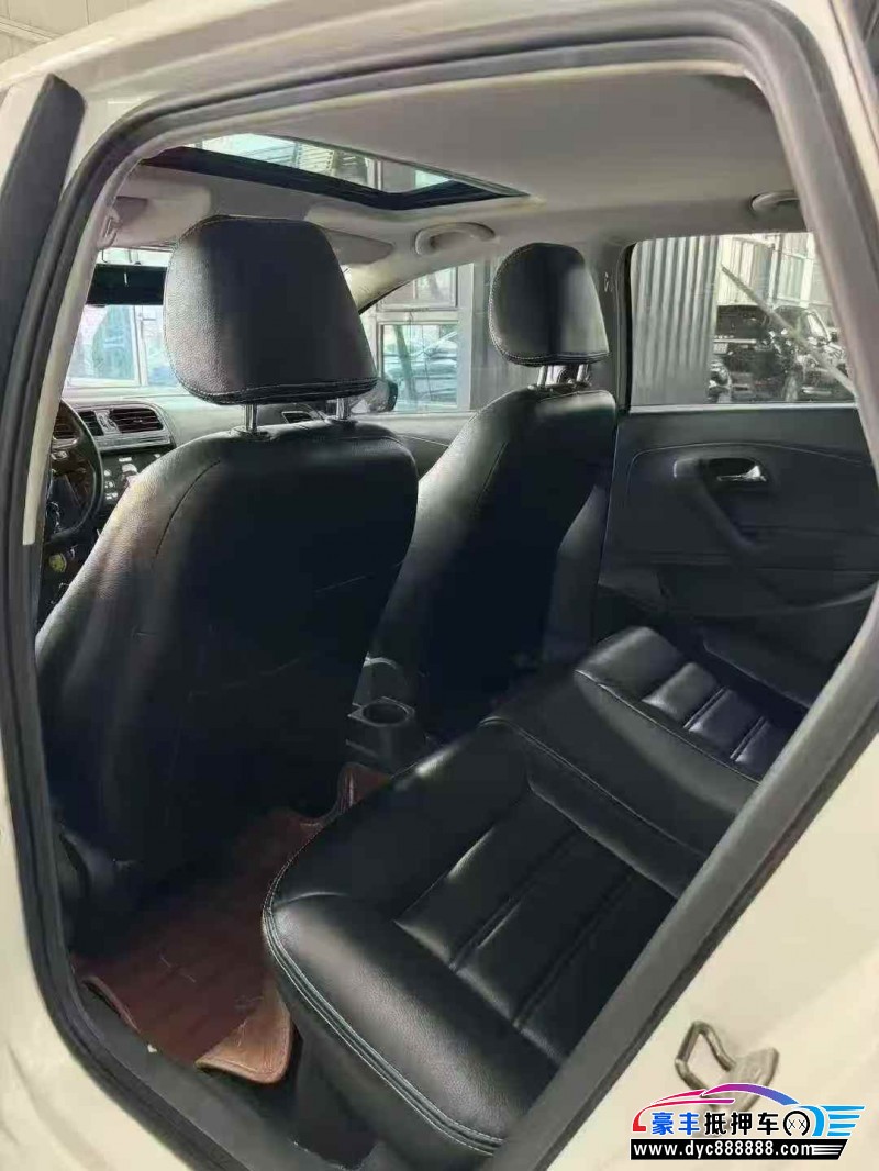 18年大众polo轿车抵押车出售