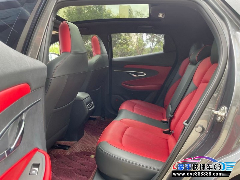 21年长安长安UNI轿车抵押车出售