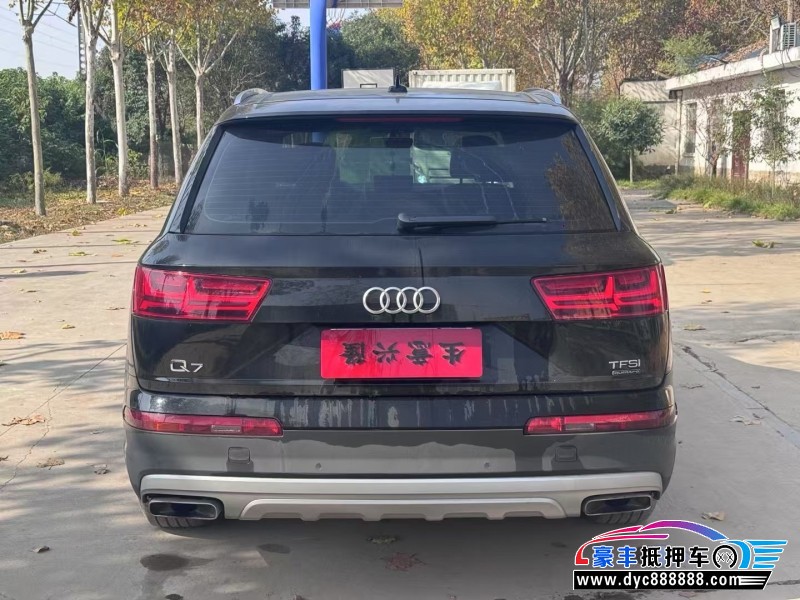 16年奥迪Q7轿车抵押车出售