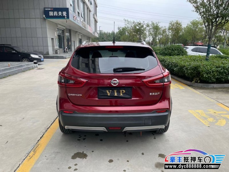 21年日产逍客轿车抵押车出售