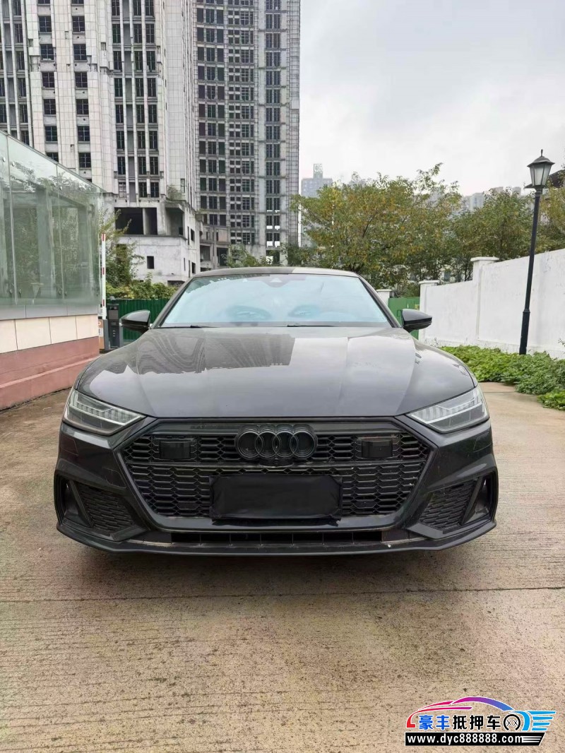 抵押车出售23年奥迪A7轿车