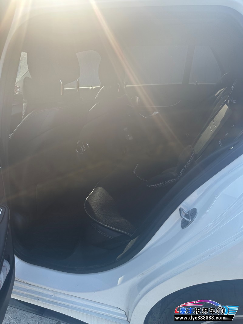 17年奔驰C级(进口)轿车抵押车出售