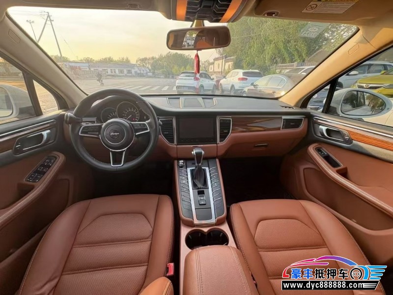 19年众泰SR9轿车抵押车出售