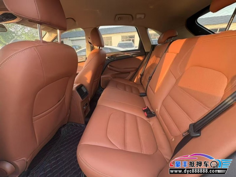 19年众泰SR9轿车抵押车出售