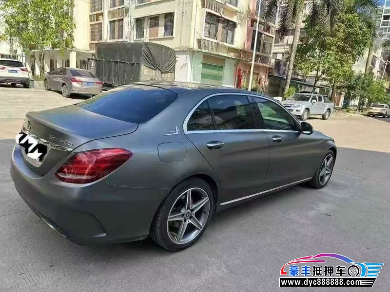 14年奔驰C轿车抵押车出售