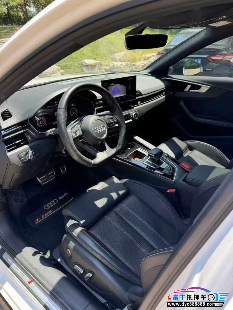 23年奥迪A4L轿车抵押车出售