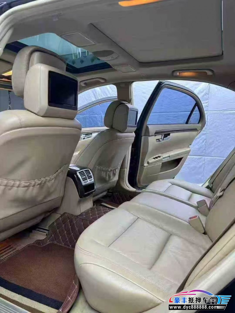 12年奔驰S轿车抵押车出售