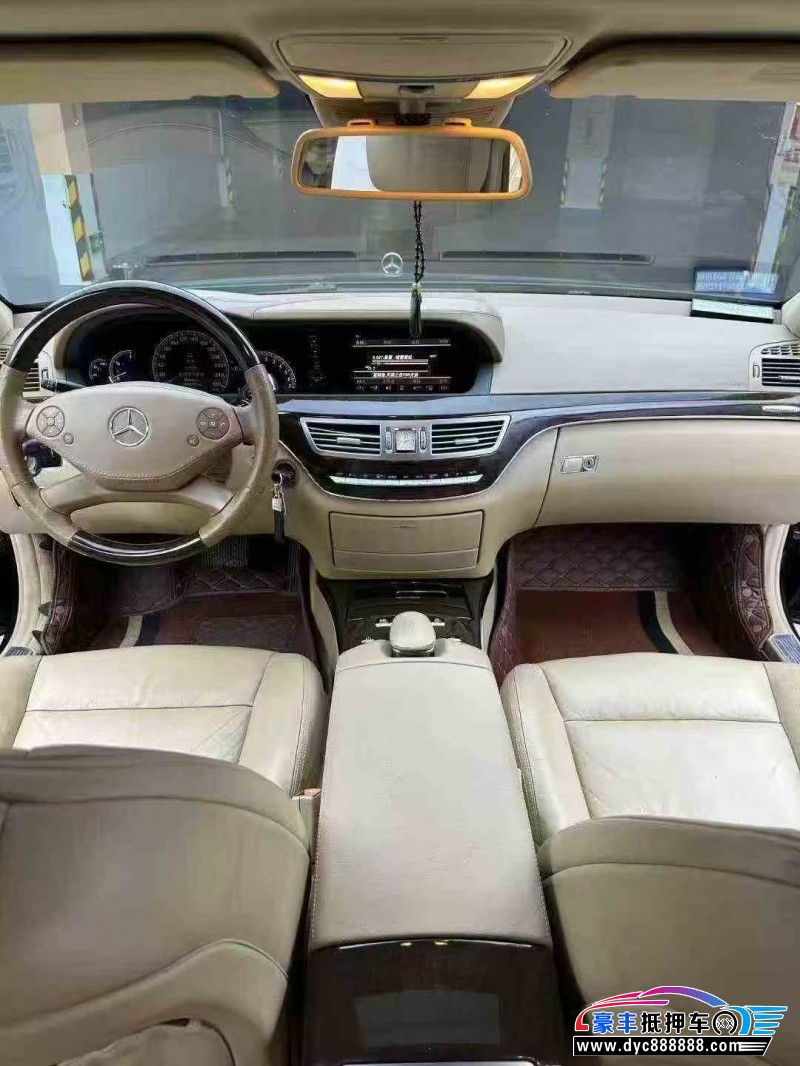 12年奔驰S轿车抵押车出售