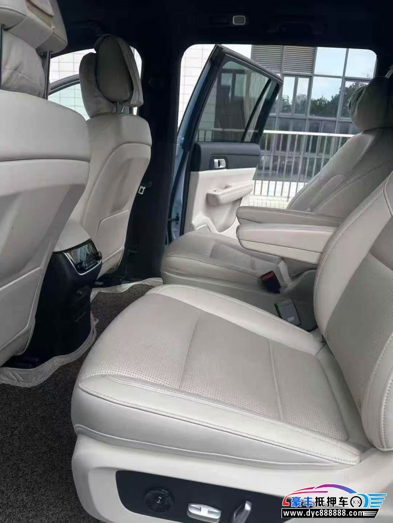 22年理想ONE轿车抵押车出售