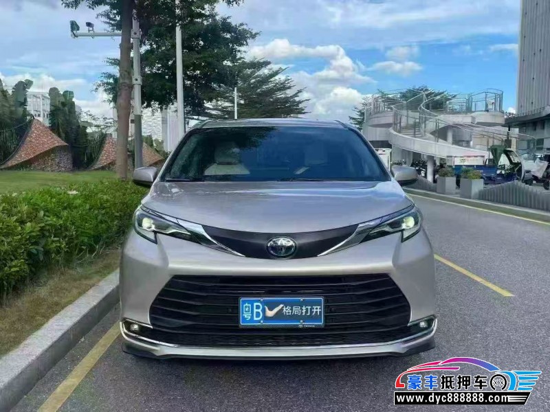 23年丰田塞纳轿车抵押车出售