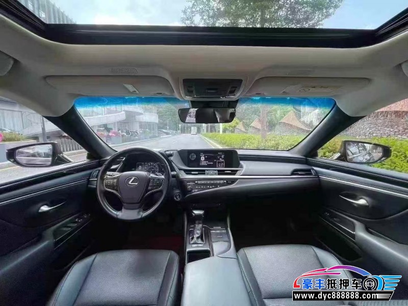 20年雷克萨斯ES轿车抵押车出售