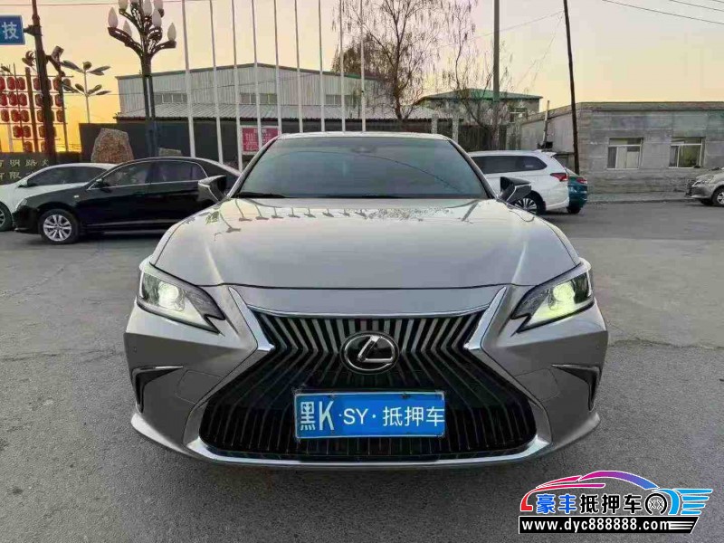 20年雷克萨斯ES轿车抵押车出售