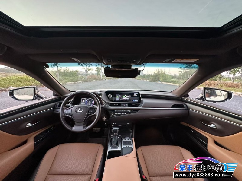 20年雷克萨斯ES轿车抵押车出售