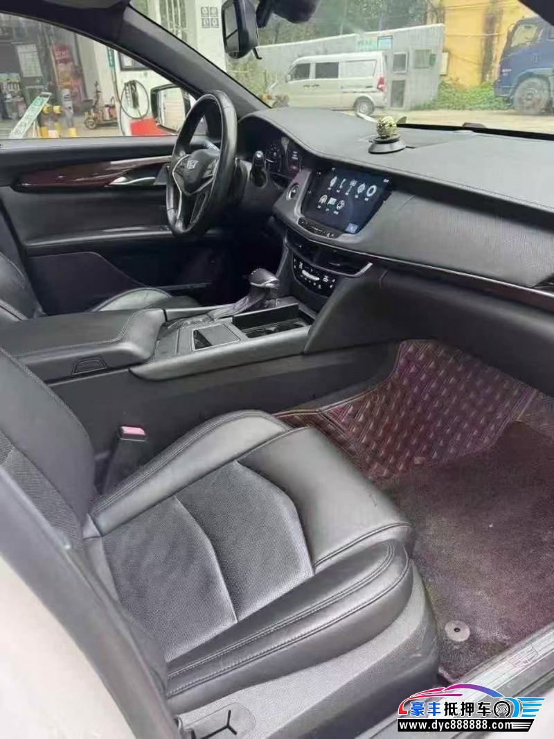 17年凯迪拉克CT6轿车抵押车出售