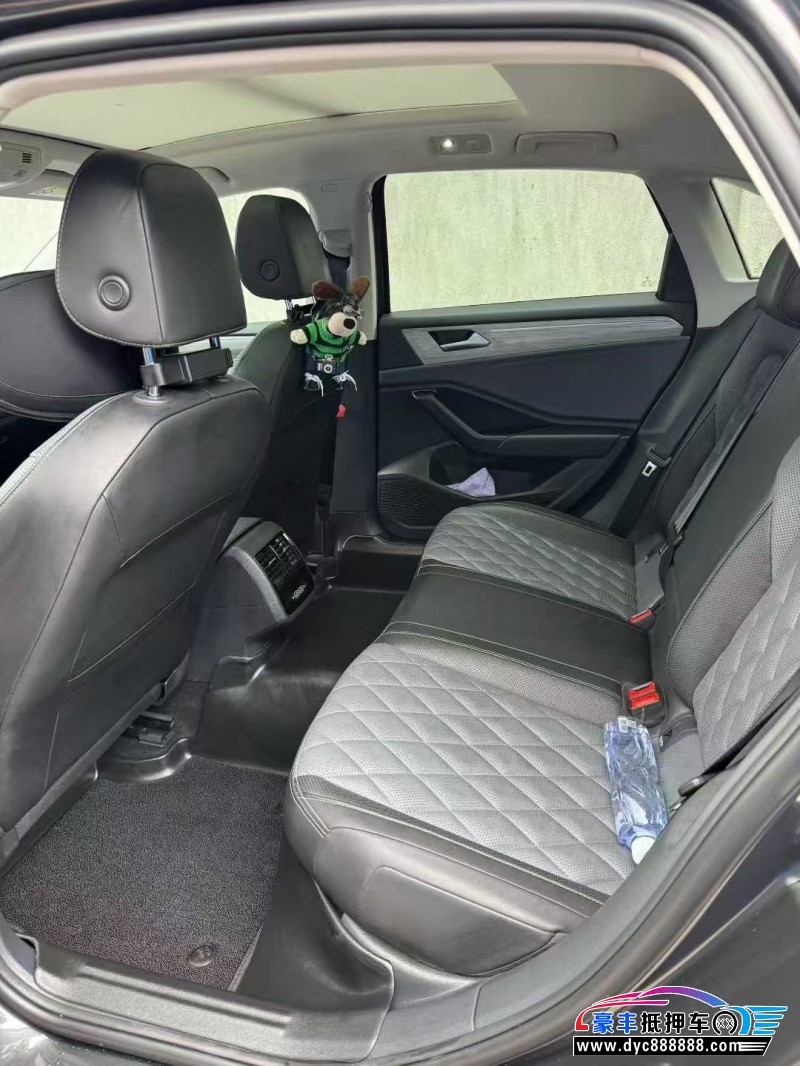 24年大众速腾轿车抵押车出售