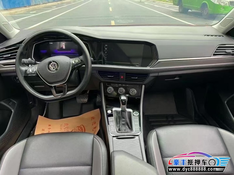 21年大众速腾轿车抵押车出售