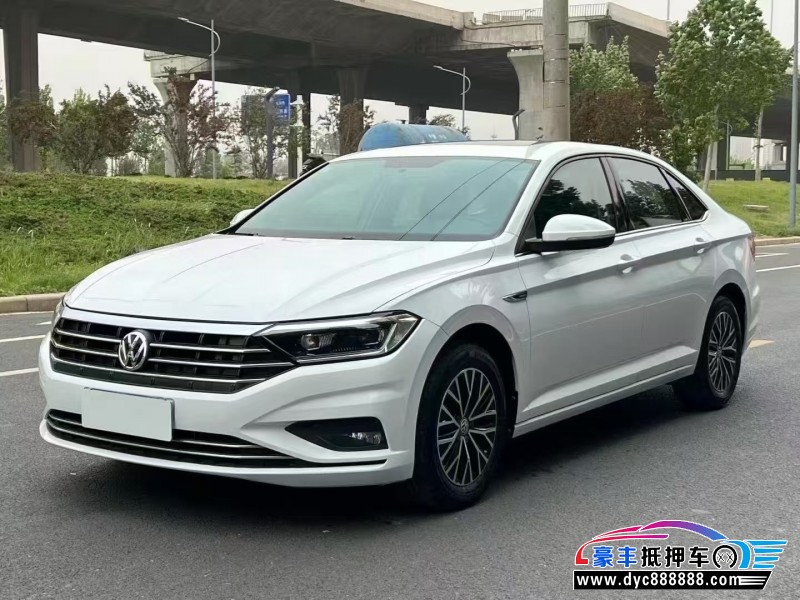 21年大众速腾轿车抵押车出售