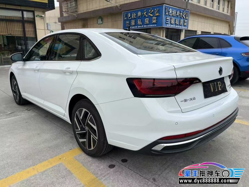 25年大众速腾轿车抵押车出售