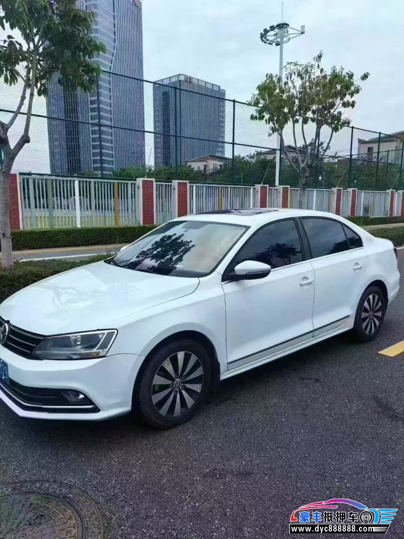 16年大众速腾轿车抵押车出售