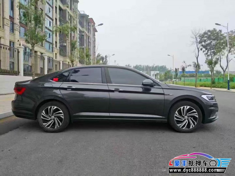 21年大众速腾轿车抵押车出售