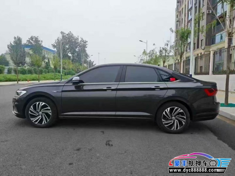 21年大众速腾轿车抵押车出售