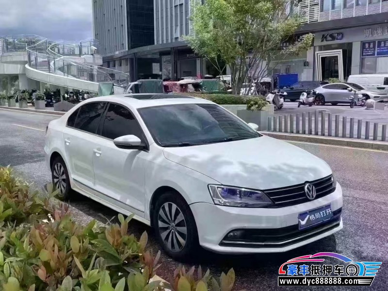 17年大众速腾轿车抵押车出售