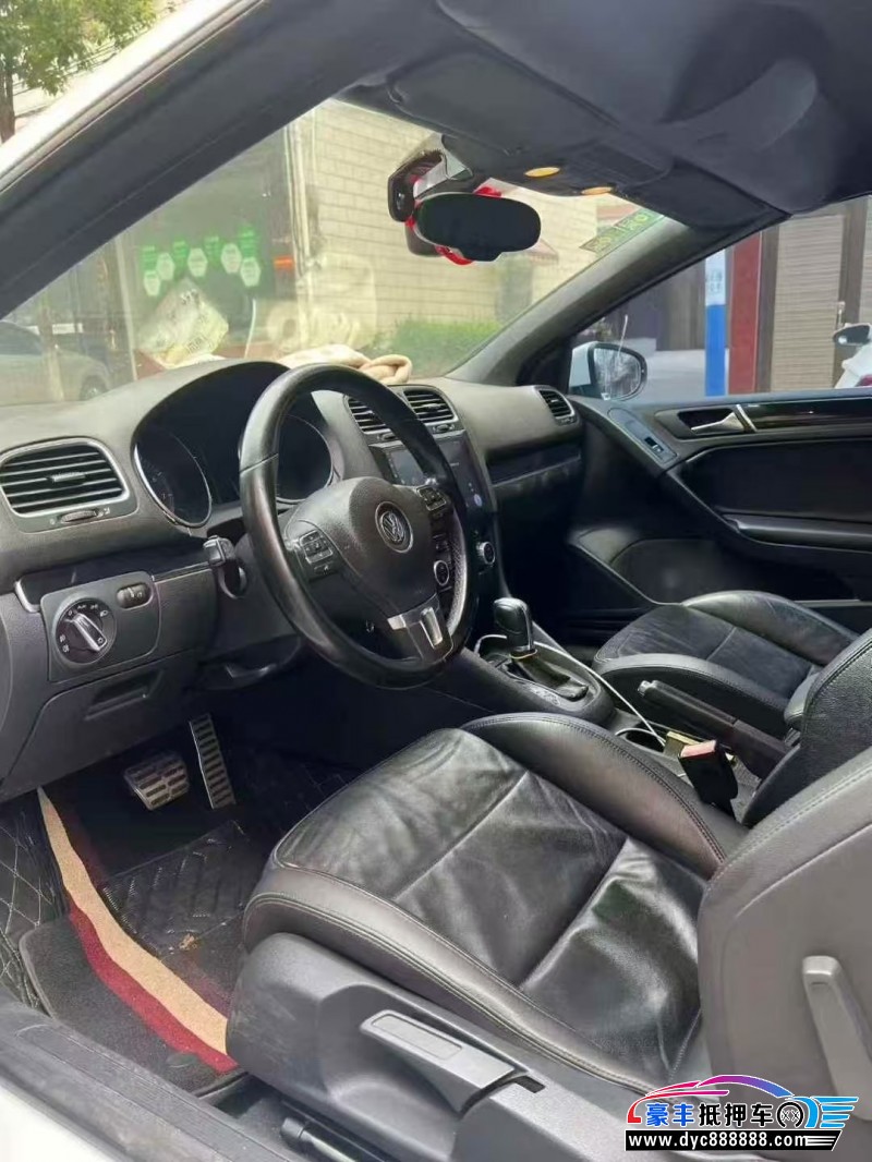 14年大众高尔夫轿车抵押车出售