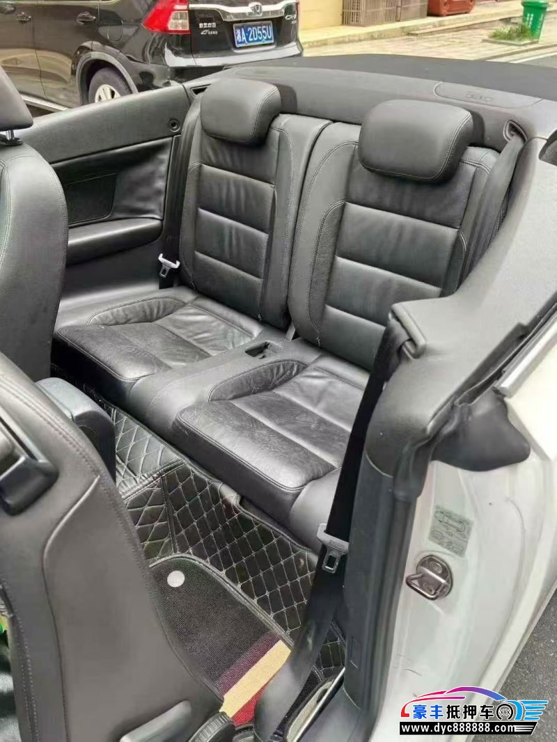 14年大众高尔夫轿车抵押车出售