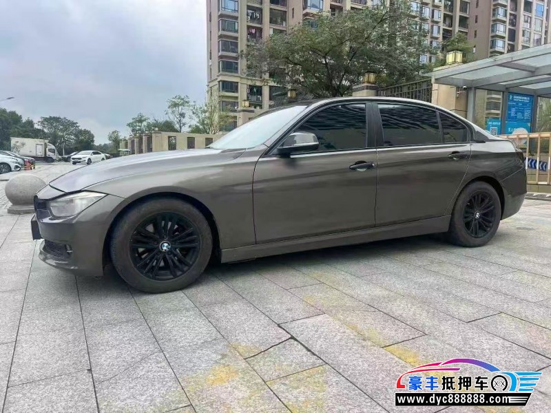 15年宝马3系轿车抵押车出售