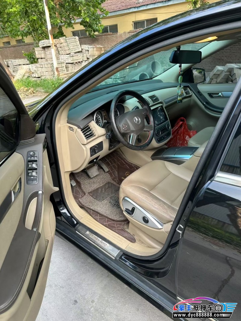 13年奔驰RSUV抵押车出售