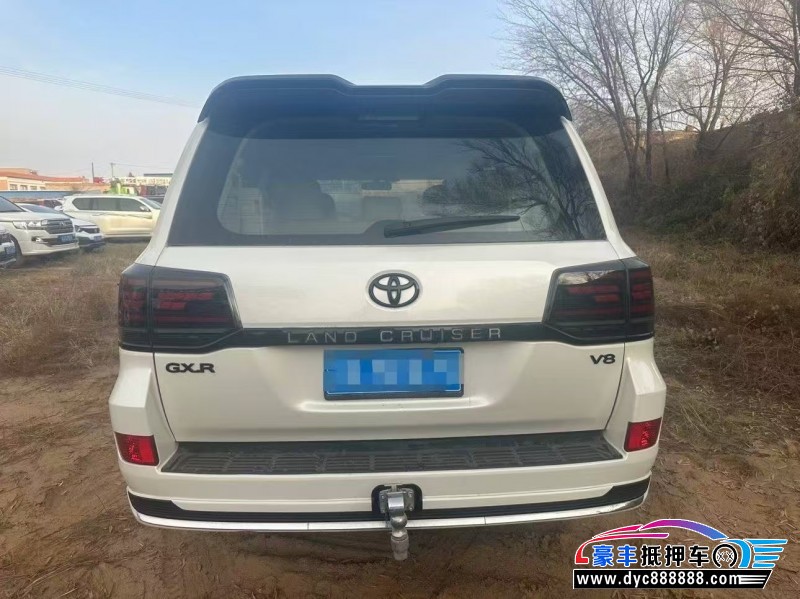 17年丰田兰德酷路泽（陆巡）轿车抵押车出售