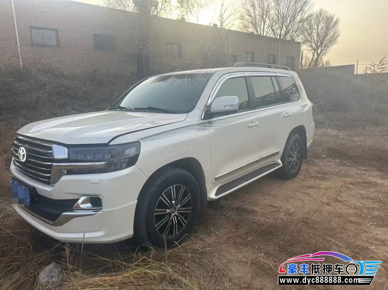 17年丰田兰德酷路泽（陆巡）轿车抵押车出售