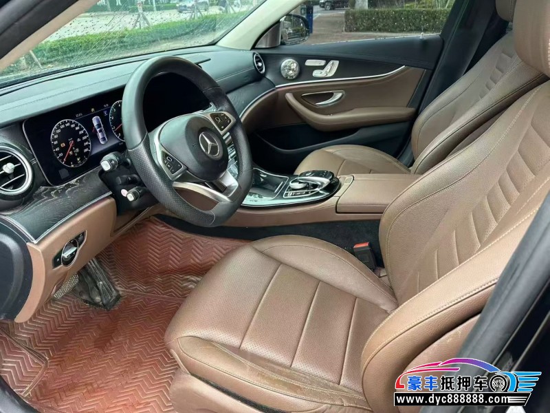 17年奔驰E轿车抵押车出售