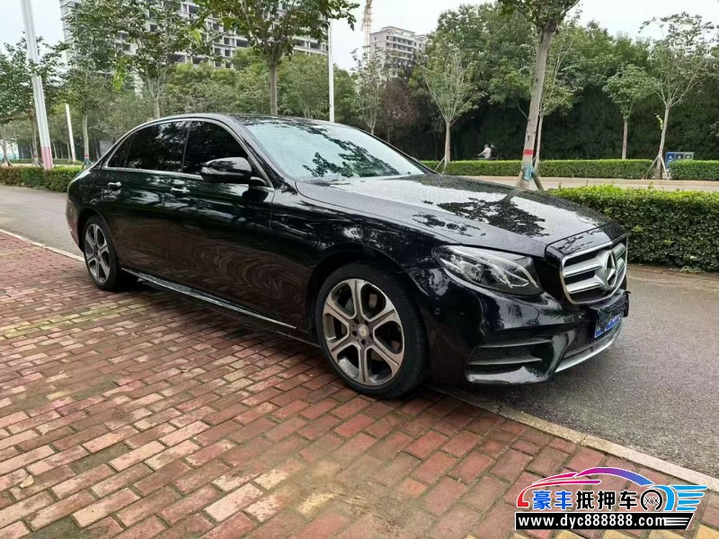 17年奔驰E轿车抵押车出售