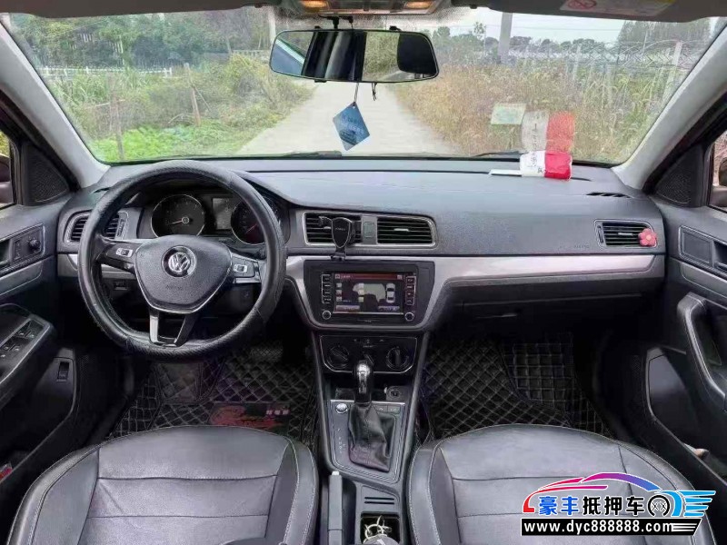 18年大众朗逸轿车抵押车出售