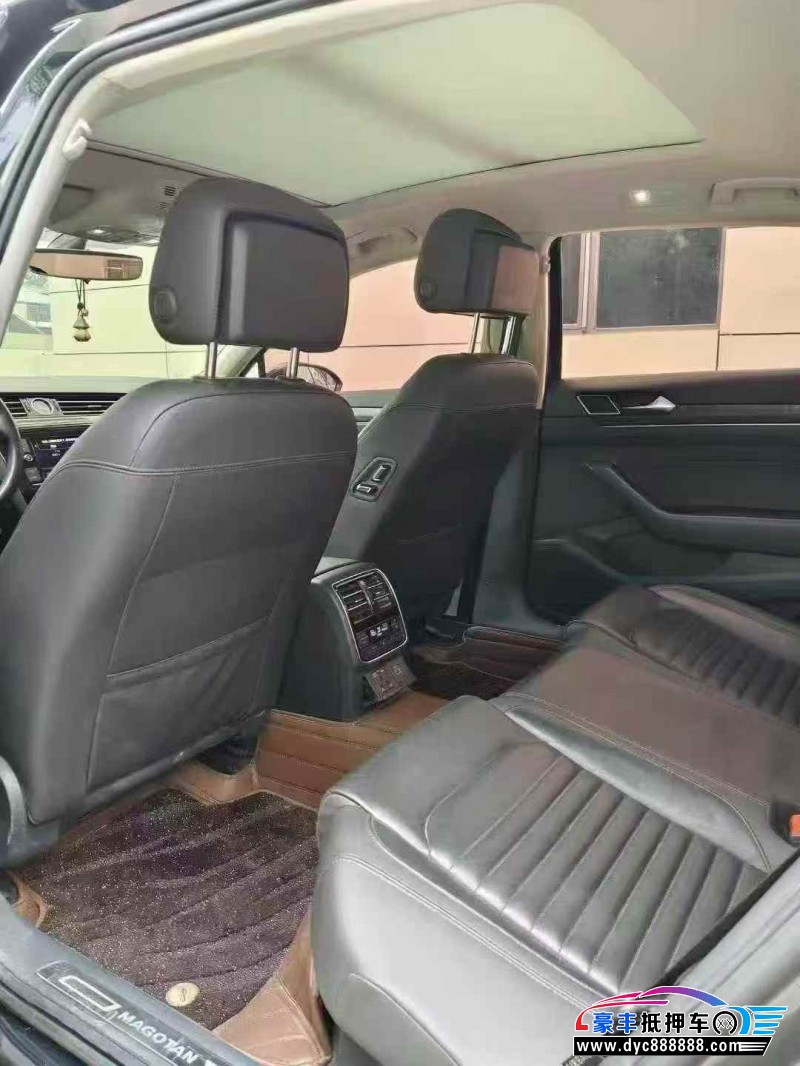 20年大众迈腾轿车抵押车出售