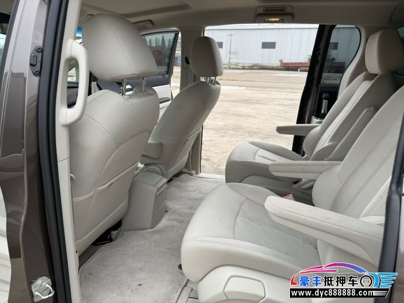 24年别克GL8轿车抵押车出售