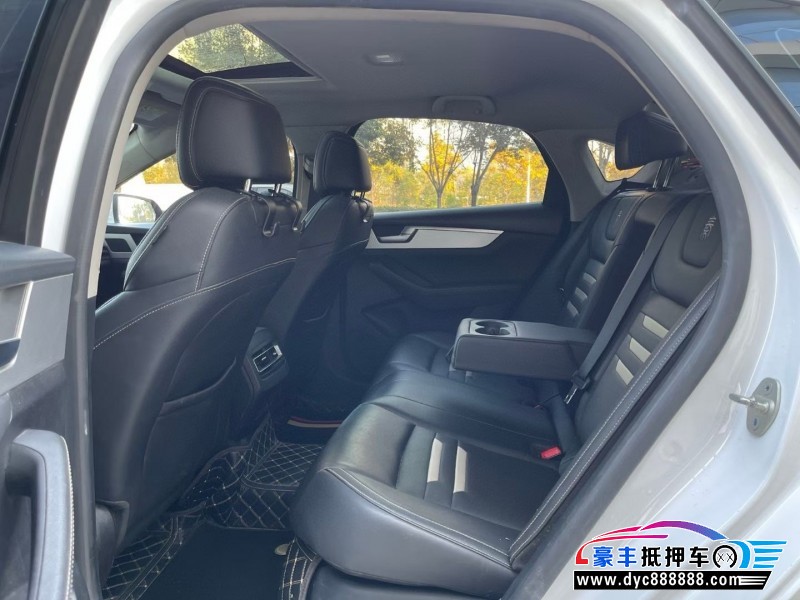 19年比亚迪秦轿车抵押车出售