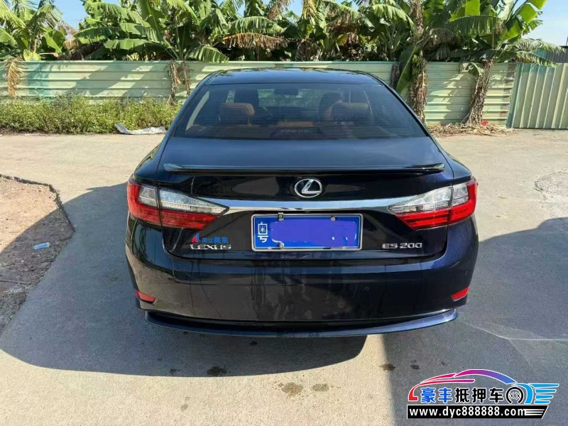 18年雷克萨斯ES轿车抵押车出售