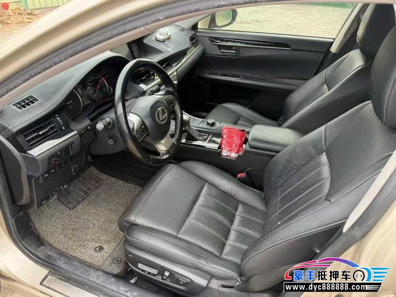 16年雷克萨斯ES轿车抵押车出售