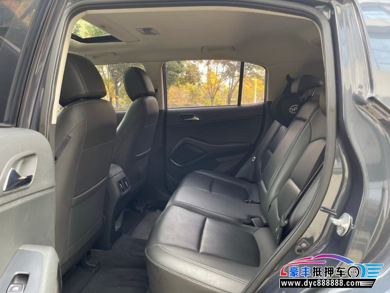 21年现代ix35轿车抵押车出售