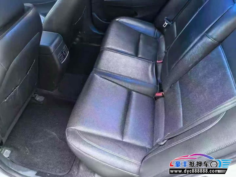 14年现代名图轿车抵押车出售