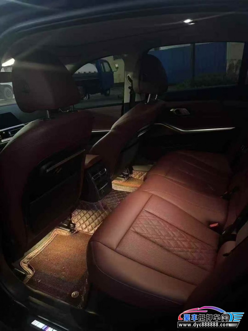 22年宝马3系轿车抵押车出售